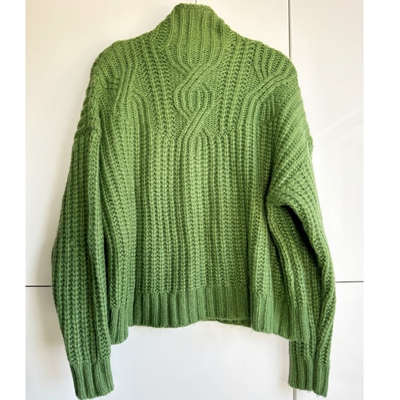 Aerie Green Cableknit Mock Neck Sweater Size XS Chunky Oversized - Picture 4 of 4